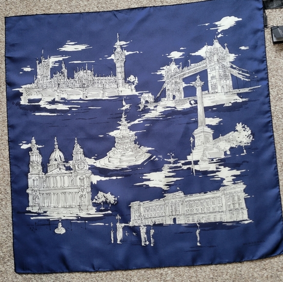Burberry Prorsum Silk Scarf London City Brilliant Navy Print Unique Authentic - Picture 3 of 14